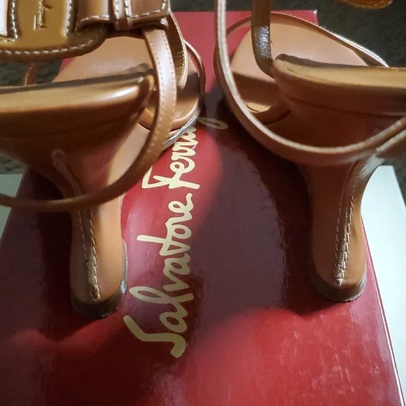 Vintage Authentic Salvatore Ferragamo Wedges - Picture 3 of 8